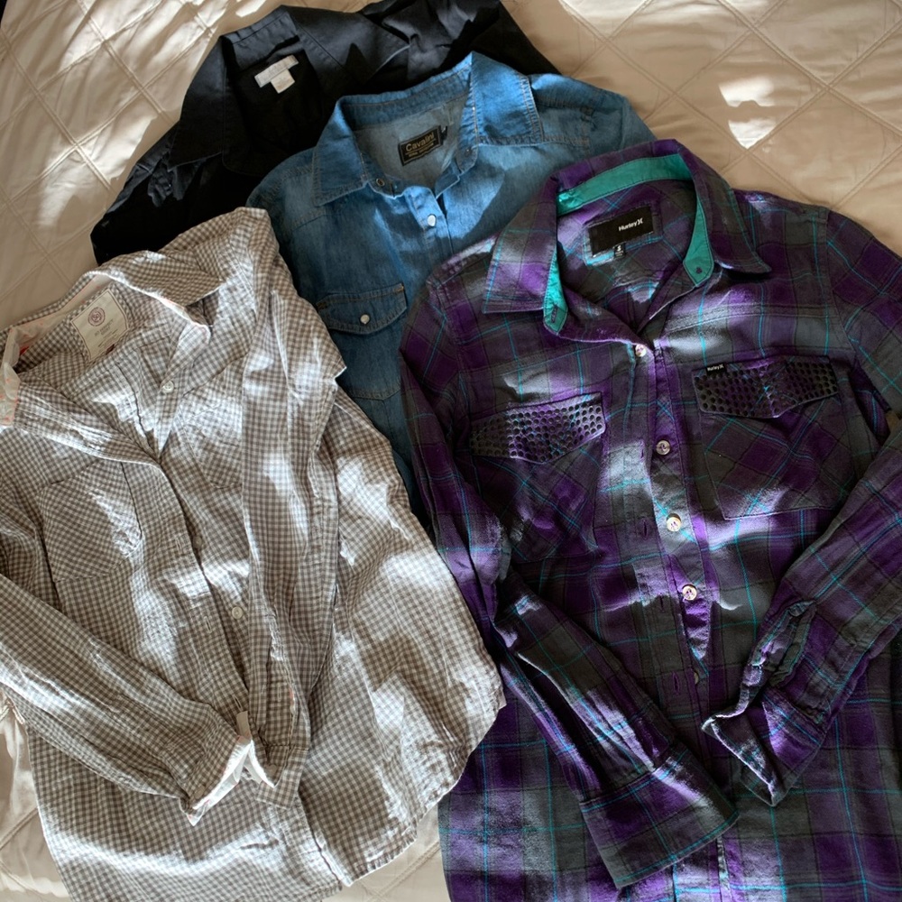 4 piece Bundle Women’s Shirts sz Small